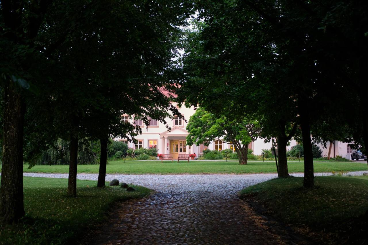 Hotel Relais & Chateaux Gutshaus Stolpe Stolpe an der Peene Exteriér fotografie